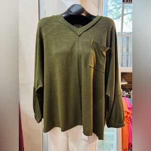 ANDREE BY UNIT Olive V-Neck Pullover with Dolman Sleeves